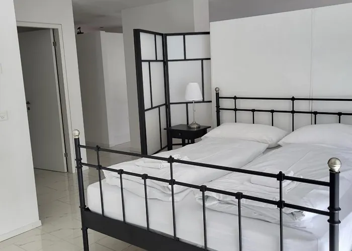 Vertical Apartament *